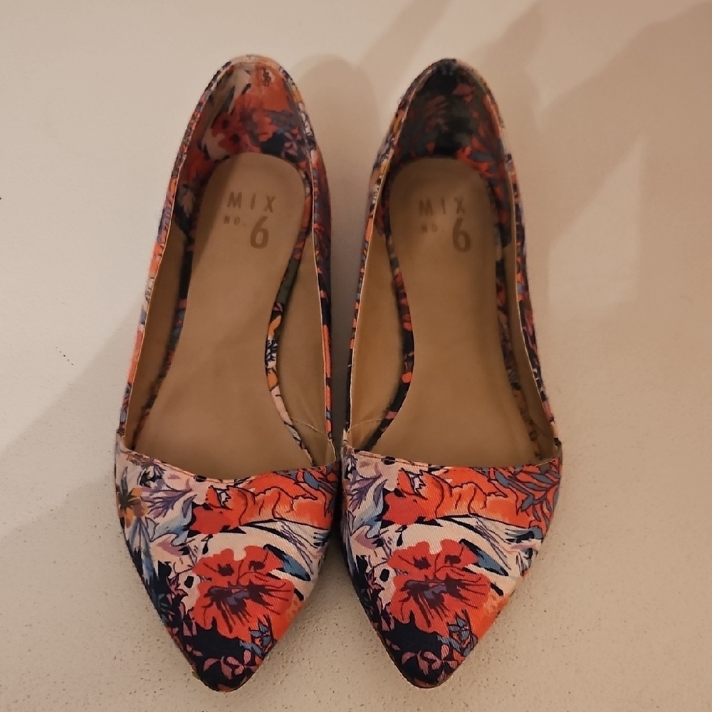 Mix No. 6 Women's Floral Rowland Flats Size 8